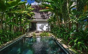 Wat Damnak House